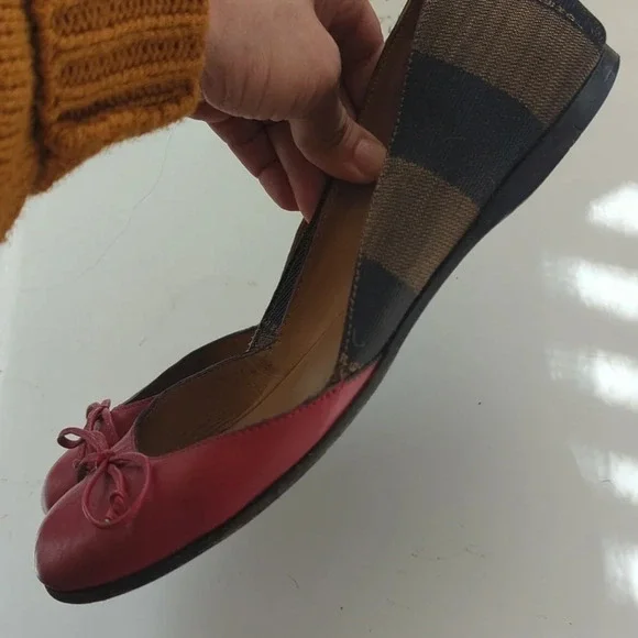 Fendi Ballet bow logo Canvas Leather cherry Red flats Size 6 - Picture 8 of 9